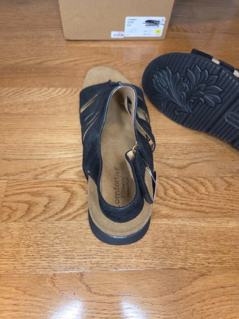 NIB Comfortiva Scottie Black Suede Memory Foam Wedge Sandals 11 M
